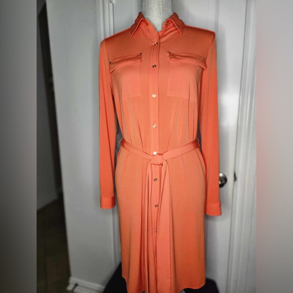 Calvin Klein size 6 orange NWOT 🧡